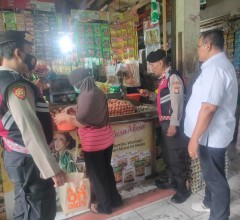 Polsek Matraman Lakukan Pemantauan Harga Sembako di Pasar Palmeriam, Pastikan Ketersediaan Aman untu