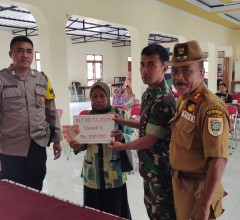 Babinsa Kebonarum Kawal Penyaluran BLT Dana Desa Tahap IX Desa Jetis Klaten Selatan
