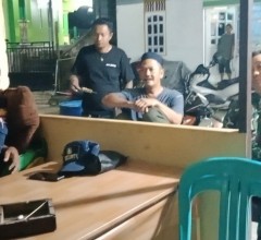 Babinsa Koramil 0901-03/Samarinda Seberang Monitoring Nobar Sepak Bola Gembira Piala Dunia