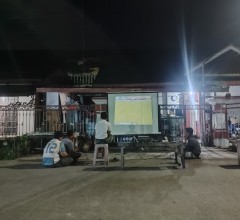 Babinsa Sungai Pinang Luar Hadiri Nobar Piala Dunia 2026 Bersama Warga