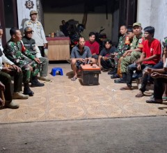 Babinsa Koramil 05/Kramatjati-Makasar Perkuat Siskamling, Sinergi Tiga Pilar dan Warga Jaga Kramatja