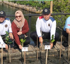 KODAERAL III HADIRI BAKTI SOSIAL KESEHATAN DALAM RANGKA HUT PUSREHABKESHAN KEMHAN RI KE-58