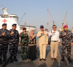 DUKUNG KESIAPAN OPERASIONAL TNI AL, DANKODAERAL III HADIRI PELEPASAN KRI dr. WAHIDIN SUDIROHUSODO-99