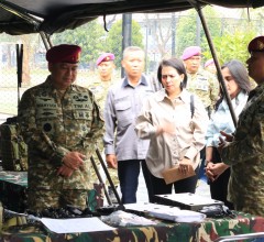 PENGUASAAN HF MANPACK PERKUAT KEANDALAN KOMUNIKASI OPERASI KORPS MARINIR