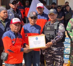 TNI AL DAN BANK INDONESIA SALURKAN BANTUAN KEMANUSIAAN DI PULAU PALUE NTT
