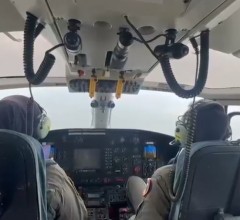 TNI AL KERAHKAN KRI DAN PESUD BANTU EVAKUASI SAR KM VIRGO TRANSPORT 8 YANG TENGGELAM DI LAUT JAWA