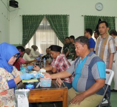 Kodim 0723/Klaten Gelar Bhakti Sosial Kesehatan Peringati HUT Ke-81 TNI Dan HUT Ke-76 Kodam IV/Dipon