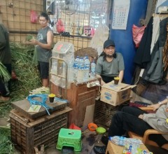 Kapolsubsektor Pasar Induk Kramat Jati Ajak Warga Jaga Keamanan Lewat Patroli dan Silaturahmi
