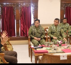 Kodaeral V Sambut Kedatangan Menteri Pertahanan RI di Semarang