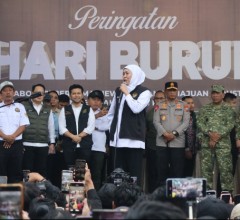 KOMANDAN KODAERAL V DAMPINGI GUBERNUR JATIM PERINGATI HARI BURUH 