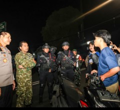 Kapolres Metro Jakarta Timur Pimpin Patroli Skala Besar, Begal dan Tawuran Jadi Sasaran Utama