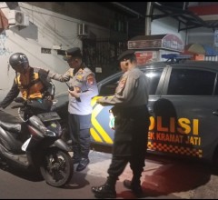 Kapolsek Kramat Jati Pimpin Patroli Malam, Antisipasi Tawuran dan Kejahatan Jalanan