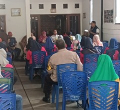 Jumat Curhat di Susukan, Polres Metro Jakarta Timur Perkuat Sinergi Warga Jaga Kamtibmas Lewat Dialo