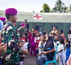 Berbagi Keceriaan Bersama Anak-Anak Pengungsi Korban Gempa NTT 