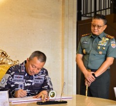 DANSESKOAL KUNJUNGAN KEHORMATAN KE SESKOAD