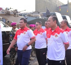 KAS KORMAR DAMPINGI KASAL, TINJAU KEKUATAN ALUTSISTA KORPS MARINIR DI TNI FAIR 2026