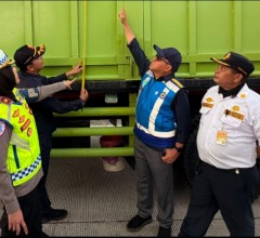 Polisi Bersama Masyarakat Induk PJR BSD Korlantas Polri Bersama Stakeholder Gelar Patroli, Dukung Ze