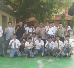 Polsek Cakung Gencarkan Polisi Peduli Pendidikan, Ajak Pelajar SMK Al Akhyar 1 Jauhi Tawuran dan Ker