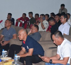 Pangkoarmada 1 Bersama Prajurit Lantamal XII Nobar Timnas Indonesia U-23