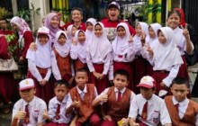 Irfan Hakim Dorong Gerakan Kelola Sampah di Jakarta Timur, RT 8 Malaka Jaya Jadi Contoh