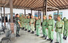 Babinsa Ceper Latih Linmas Tingkatkan Kesiapsiagaan Dan Keterampilan Dasar