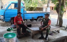 Babinsa Jogosetran Sambangi Warga, Wujud Kedekatan TNI dengan Masyarakat