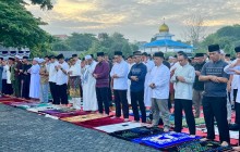 Danlanal Bintan Turut Dampingi Kasal Laksanakan Sholat Idul Adha 1447 H/2026 M di Tanjungpinang