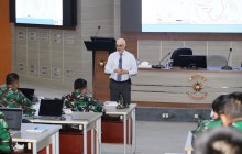PERDALAM WAWASAN MARITIM, PASIS DIKREG SESKOAL ANGKATAN KE-65 TA 2026 IKUTI KULIAH UMUM PROF. CHRIST