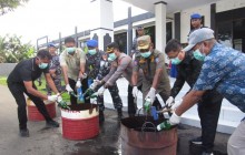 TNI AL MUSNAHKAN MIRAS ILEGAL, PERKUAT PENGAWASAN JALUR LAUT DI WILAYAH PERBATASAN