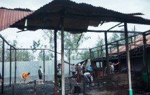 MARINIR TNI AL BANGKITKAN HARAPAN PASCA KEBAKARAN PESANTREN ISLAM DI PAPUA TENGAH