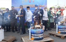 KOLABORASI BERANTAS PEREDARAN ROKOK ILEGAL, KODAERAL V HADIRI SOSIALISASI DI PORONG 