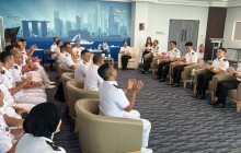DELEGASI SESKOAL LAKSANAKAN KUNJUNGAN KEHORMATAN KEPADA COMMANDANT MARITIME TRAINING DOCTRINE COMMAN