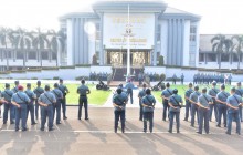 UPAYA PERKOKOH KEDISIPLINAN, SESKOAL ADAKAN UPACARA BENDERA 