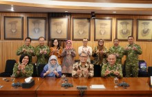 OPTIMALISASI PENGEMBANGAN ORGANISASI: SESKOAL MELAKSANAKAN STUDI BANDING KE FAKULTAS EKONOMI DAN BIS