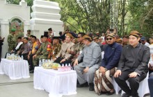 Dandim 0723/Klaten Hadiri Puncak Perayaan Tradisional Ya-Qowiyyu 2026 Di Jatinom, Ribuan Pengunjung 