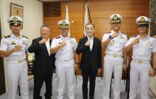 KOMANDAN KRI GNR-332 KUNJUNGI PEJABAT PEMERINTAH DAN MILITER DI YOKOSUKA JEPANG