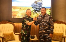 PERKUAT SINERGITAS TNI, KODAERAL V TERIMA COURTESY CALL DANLANUD MULJONO