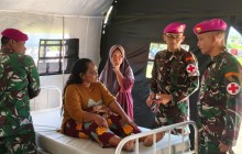 GEMPA NTT, KORPS MARINIR BUKA LAYANAN KESEHATAN, DATANGI WARGA SAKIT DARI RUMAH KE RUMAH*