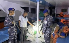 TNI AL BERHASIL GAGALKAN PENYELUNDUPAN 3 TON SIANIDA ASAL FILIPINA DI PERAIRAN GORONTALO