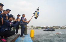 SEMARAKKAN OLAHRAGA BAHARI DI PANTAI FESTIVAL ANCOL, DANKODAERAL III HADIRI OPEN WATER FIN SWIMMING 