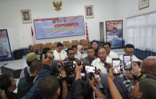 TNI AL DAN KEMENTERIAN ESDM BERSINERGI TINDAK DUGAAN PELANGGARAN DISTRIBUSI BBM KAPAL SPOB NURFAIZA 