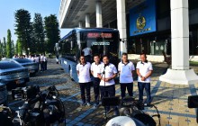 KASAL RESMIKAN BUS LISTRIK PERDANA DI MABESAL, BUKTI NYATA KOMITMEN TNI AL MENUJU ZERO EMISSION 2060