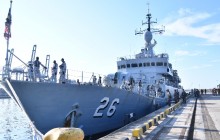 KODAERAL III SAMBUT KEDATANGAN KAPAL PERANG MALAYSIA KD LEKIR (F-26) DI JAKARTA