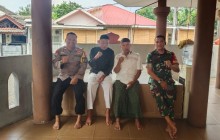 Sinergitas TNI-Polri di Ceger, Sambangi Ketua RT dan Perkuat Kamtibmas Lingkungan