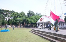 WAASRENA PANGKORMAR PIMPIN UPACARA PENAIKAN BENDERA, TEKANKAN DISIPLIN DAN PATRIOTISME