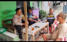 Bhabinkamtibmas Kelapa Dua Wetan Sosialisasikan Layanan Polisi 110, Ajak Warga Tingkatkan Kewaspadaa