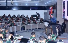 PASIS DIKREG SESKOAL ANGKATAN KE-65 TA 2026 IKUTI KULIAH UMUM DARI PROF. GEOFFREY TILL