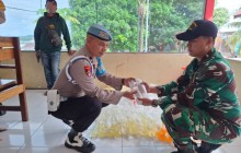 TNI AL BERHASIL GAGALKAN UPAYA PENYELUNDUPAN 125 RIBU BENIH BENING LOBSTER