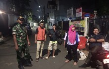 Ciptakan Wilayah Aman dan Kondusif, Koramil 05/Kramatjati-Makasar Gelar Patroli/Siskamling Bersama K