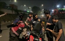 Polsek Cakung Gelar Patroli Skala Besar dan Sisir Titik Rawan  Hingga Dini Hari, Antisipasi Tawuran 